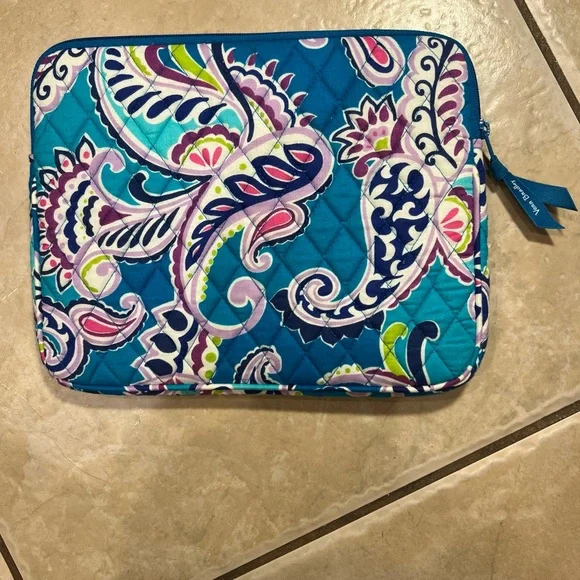 Vera Bradley Retired Waikiki Paisley Zippered tablet kindle sleeve cover - Picture 2 of 2